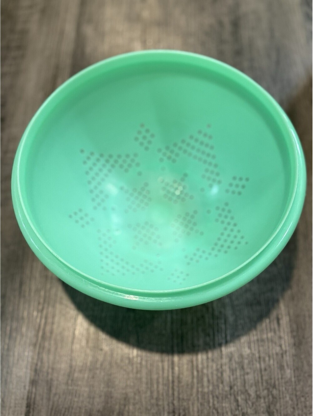 Tupperware Vintage 339 Jadeite Green Colander Strainer Star Pattern
